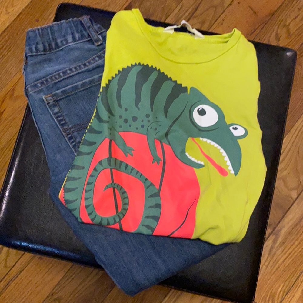 Boys size 6 jeans and size 4-6omg sleeved top.